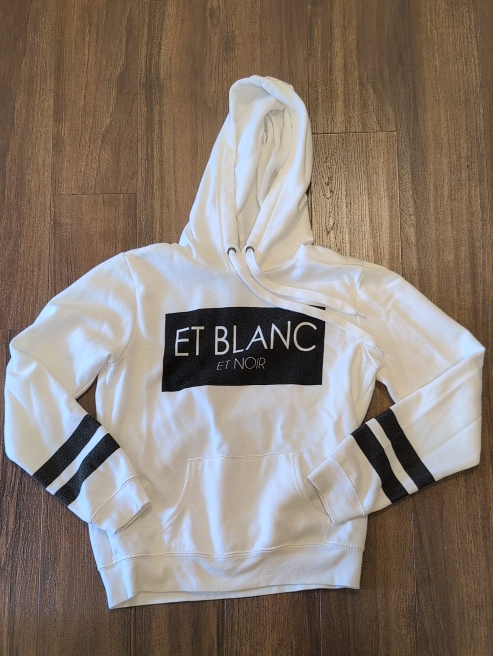 Forever 21 White Hoodie with Et Blanc Et Noir